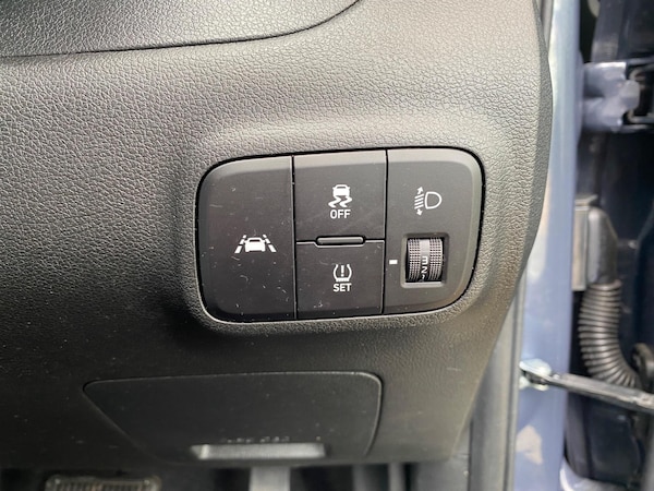 Used Hyundai i10 2023 for sale - 75200311: Photo 32