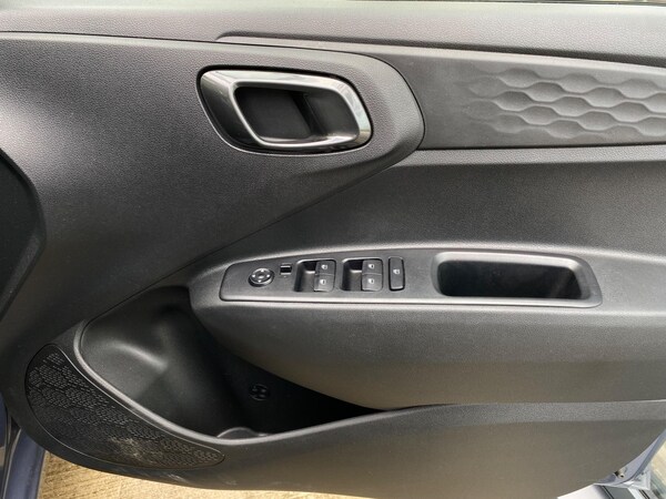 Used Hyundai i10 2023 for sale - 75200311: Photo 34