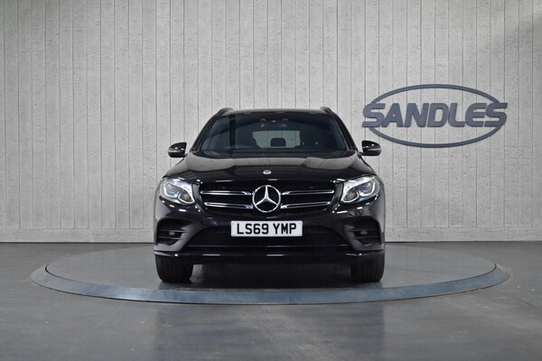 Used Mercedes-Benz GLC 2019 for sale - 75707472: Photo 2