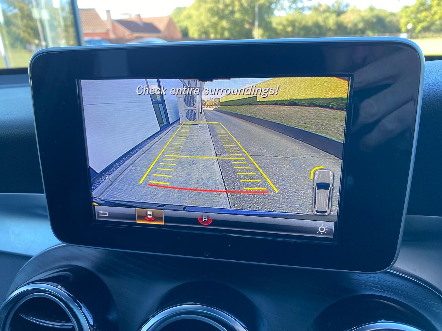 Used Mercedes-Benz GLC 2019 for sale - 75707472: Photo 35