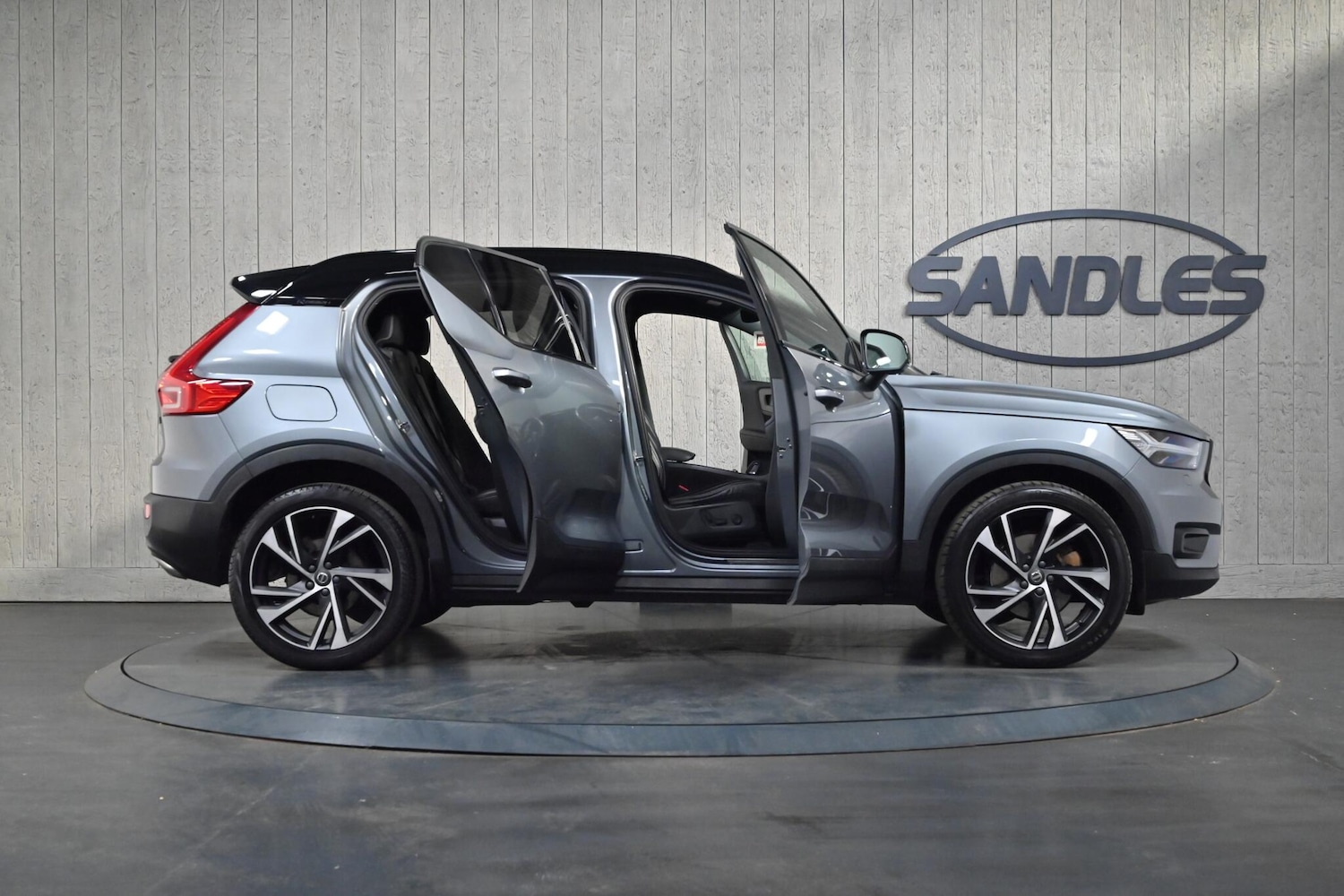 Used Volvo XC40 2018 for sale - 76990934: Photo 11