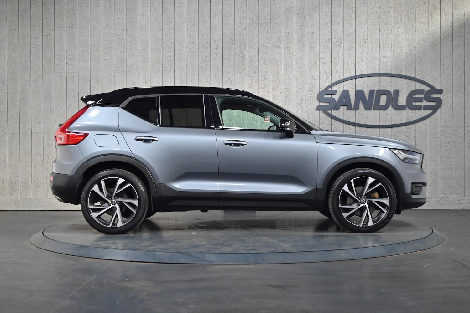 Used Volvo XC40 2018 for sale - 76990934: Photo 3
