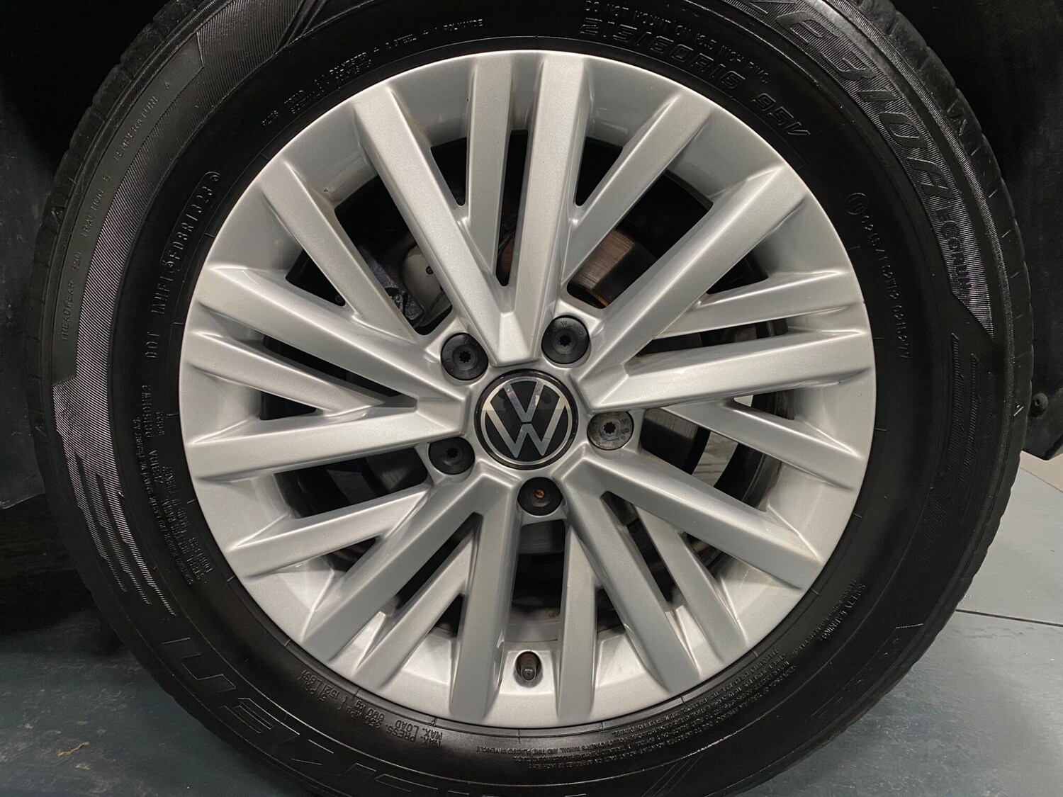 Used Volkswagen T-Roc 2023 for sale - 76042679: Photo 19