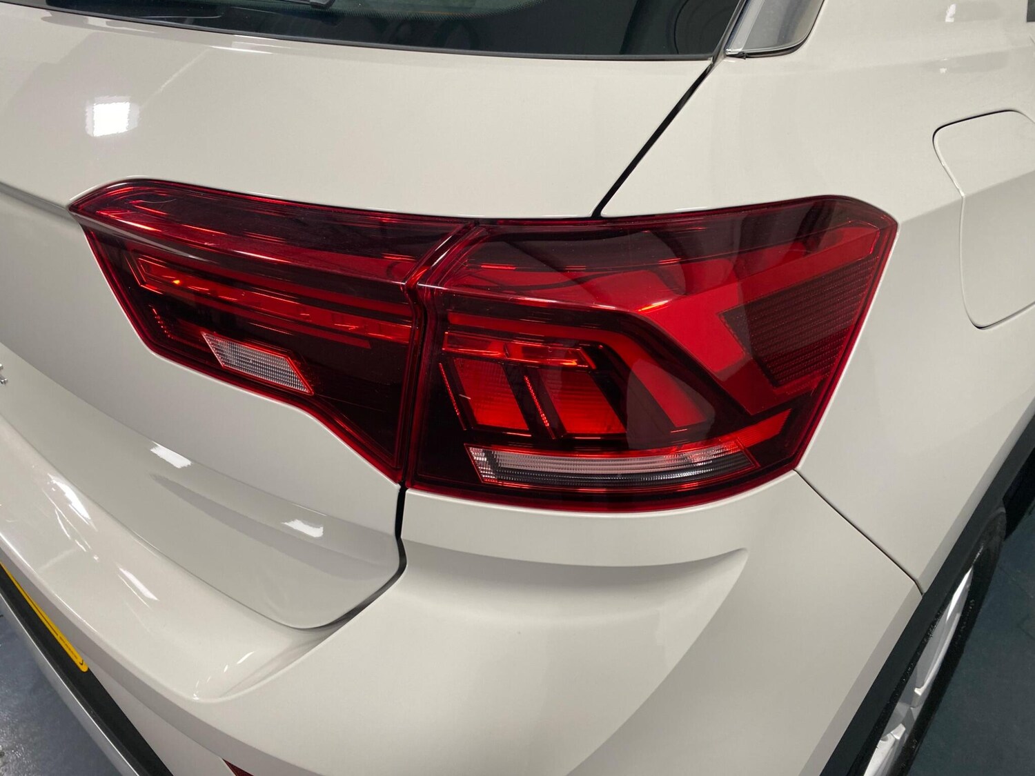 Used Volkswagen T-Roc 2023 for sale - 76042679: Photo 23