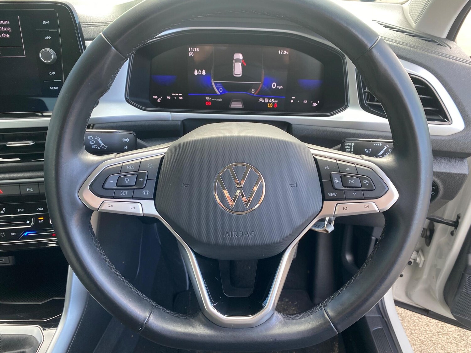 Used Volkswagen T-Roc 2023 for sale - 76042679: Photo 41