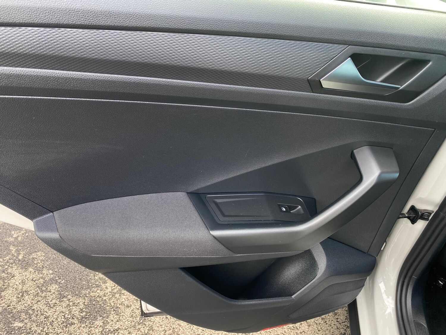 Used Volkswagen T-Roc 2023 for sale - 76042679: Photo 46