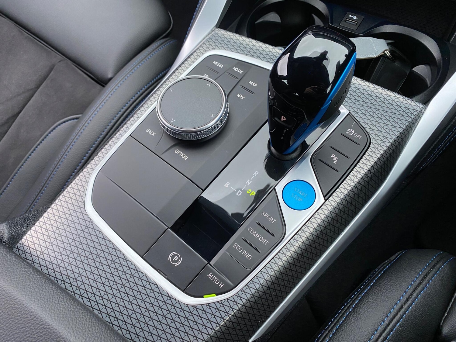 Used BMW i4 2022 for sale - 76832591: Photo 39