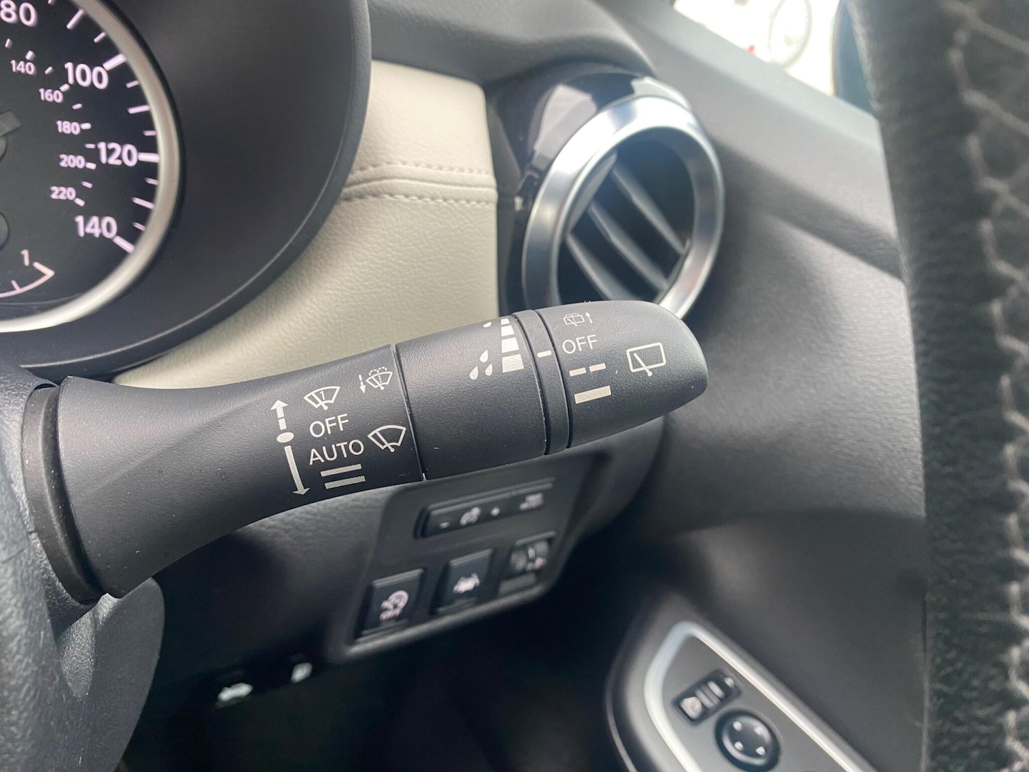 Used Nissan Micra 2022 for sale - 76992208: Photo 40