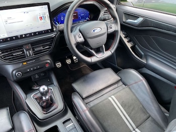 Used Ford Focus 2023 for sale - 79070822: Photo
