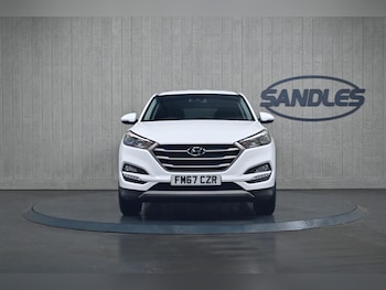 Used Hyundai TUCSON 2018 for sale - 76060546: Photo 2