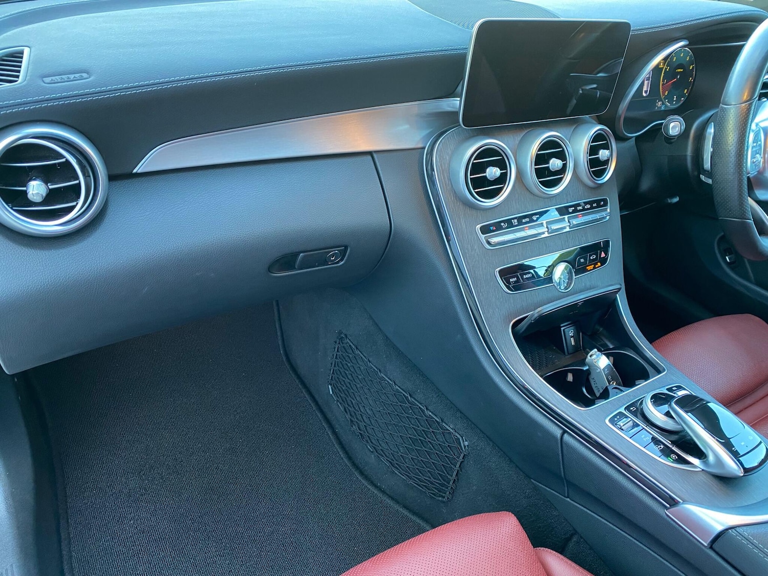 Used Mercedes-Benz C Class 2018 for sale - 78085907: Photo 27