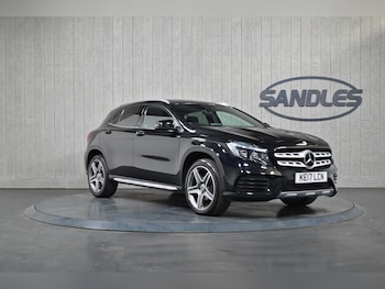 Mercedes-Benz - GLA
