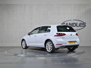 Used Volkswagen Golf undefined for sale - 79017101: Photo