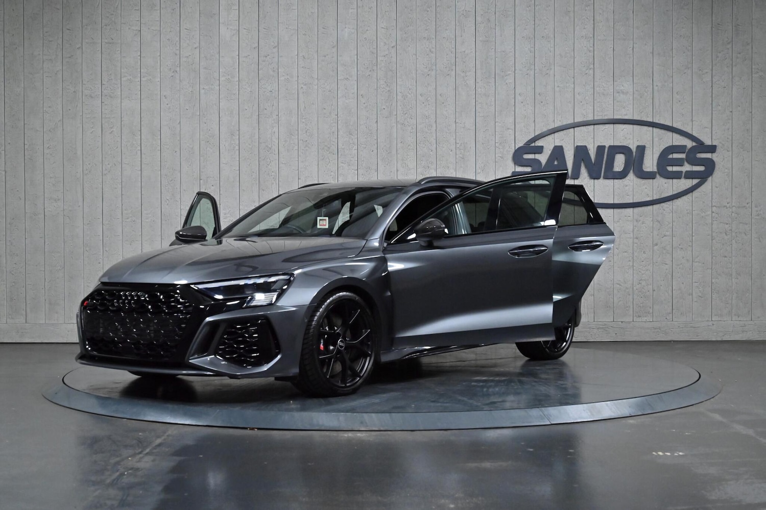 Used Audi RS3 2023 for sale - 76927024: Photo 15