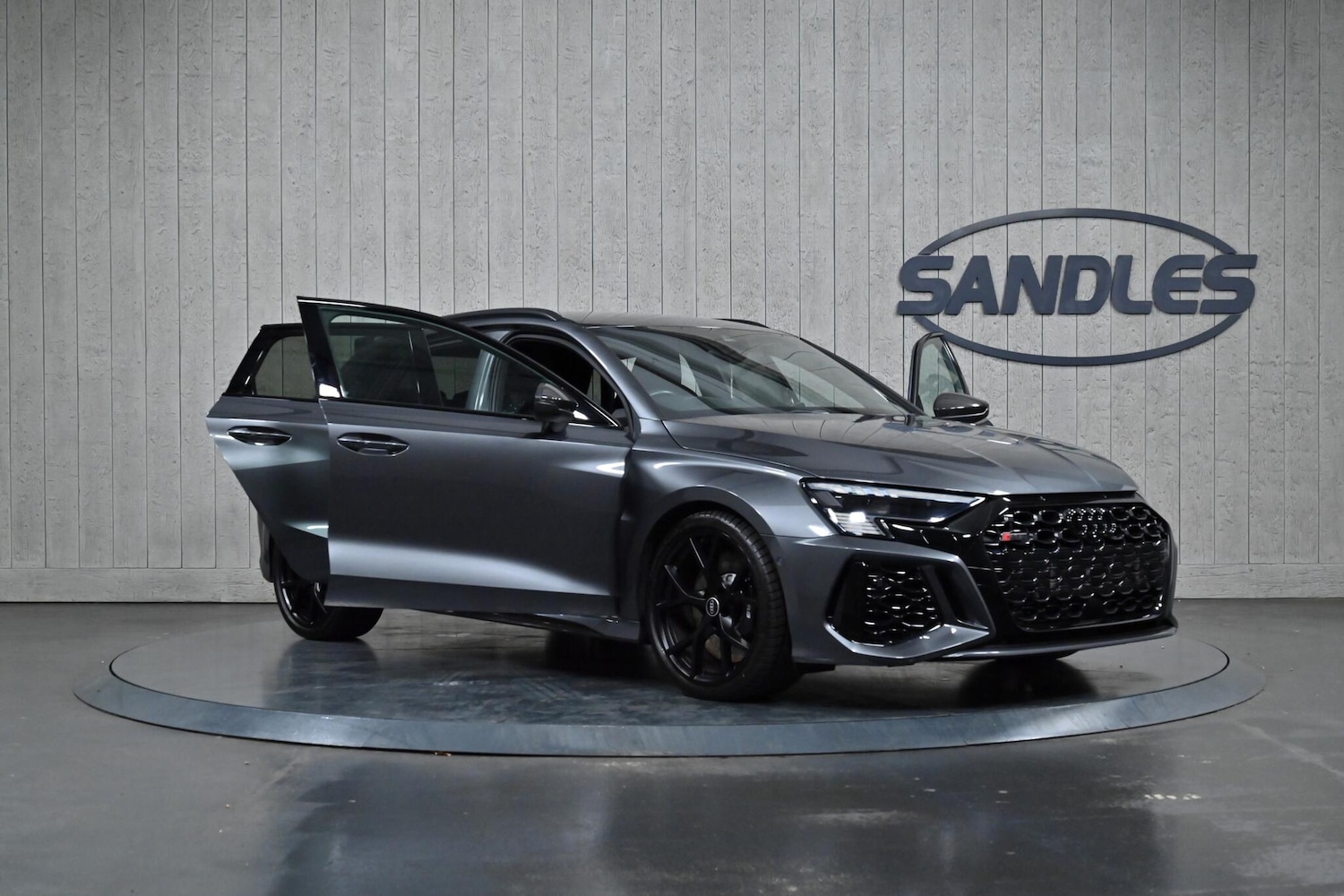 Used Audi RS3 2023 for sale - 76927024: Photo 9