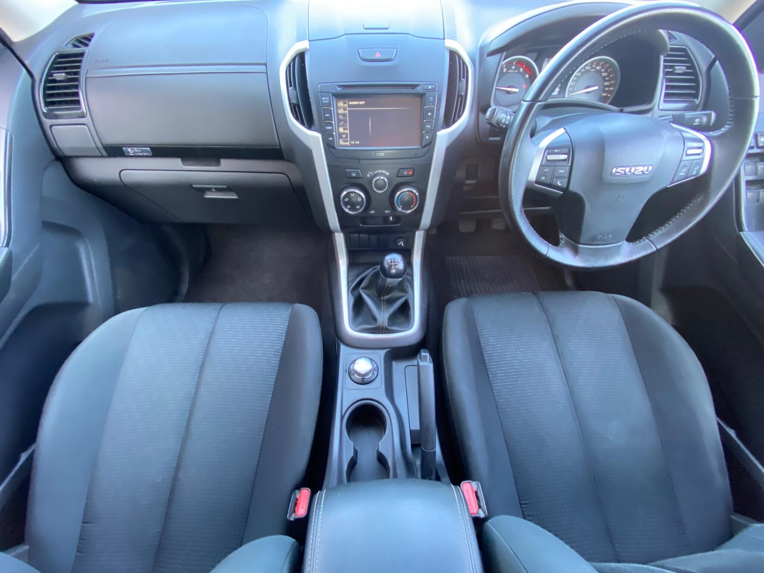 Used Isuzu D-Max 2019 for sale - 76398823: Photo 9