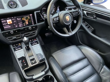 Used Porsche Macan 2023 for sale - 78577558: Photo