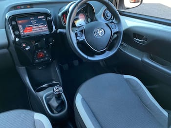 Used Toyota AYGO 2021 for sale - 79383184: Photo