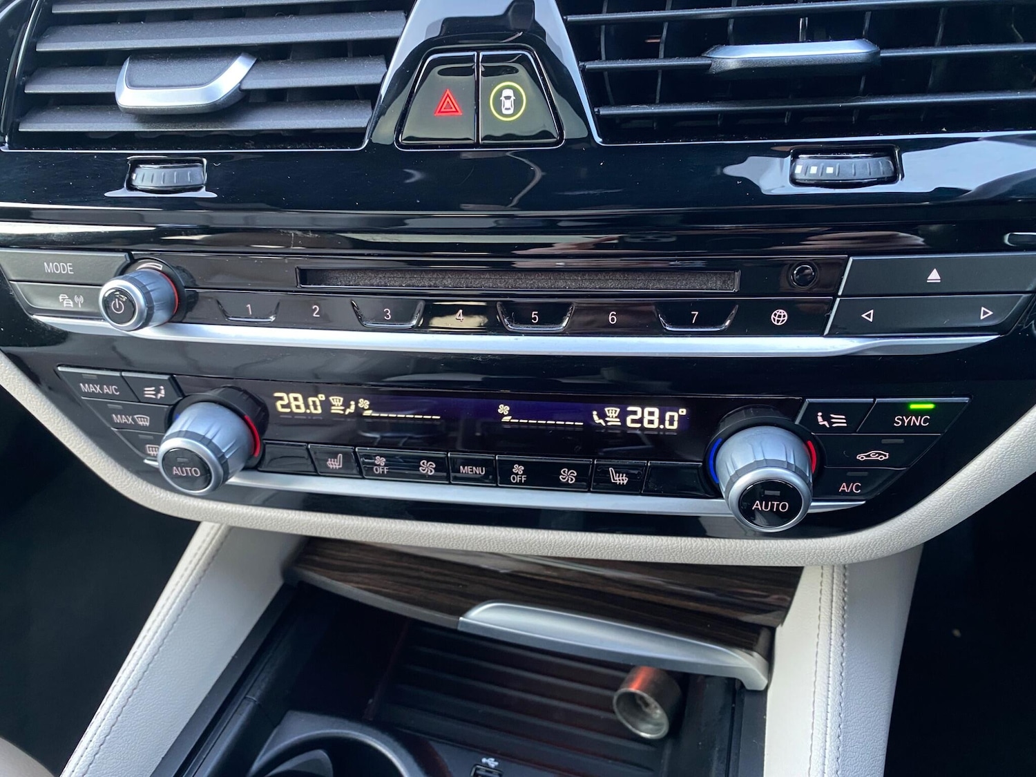 Used BMW 5 Series 2017 for sale - 77574109: Photo 34