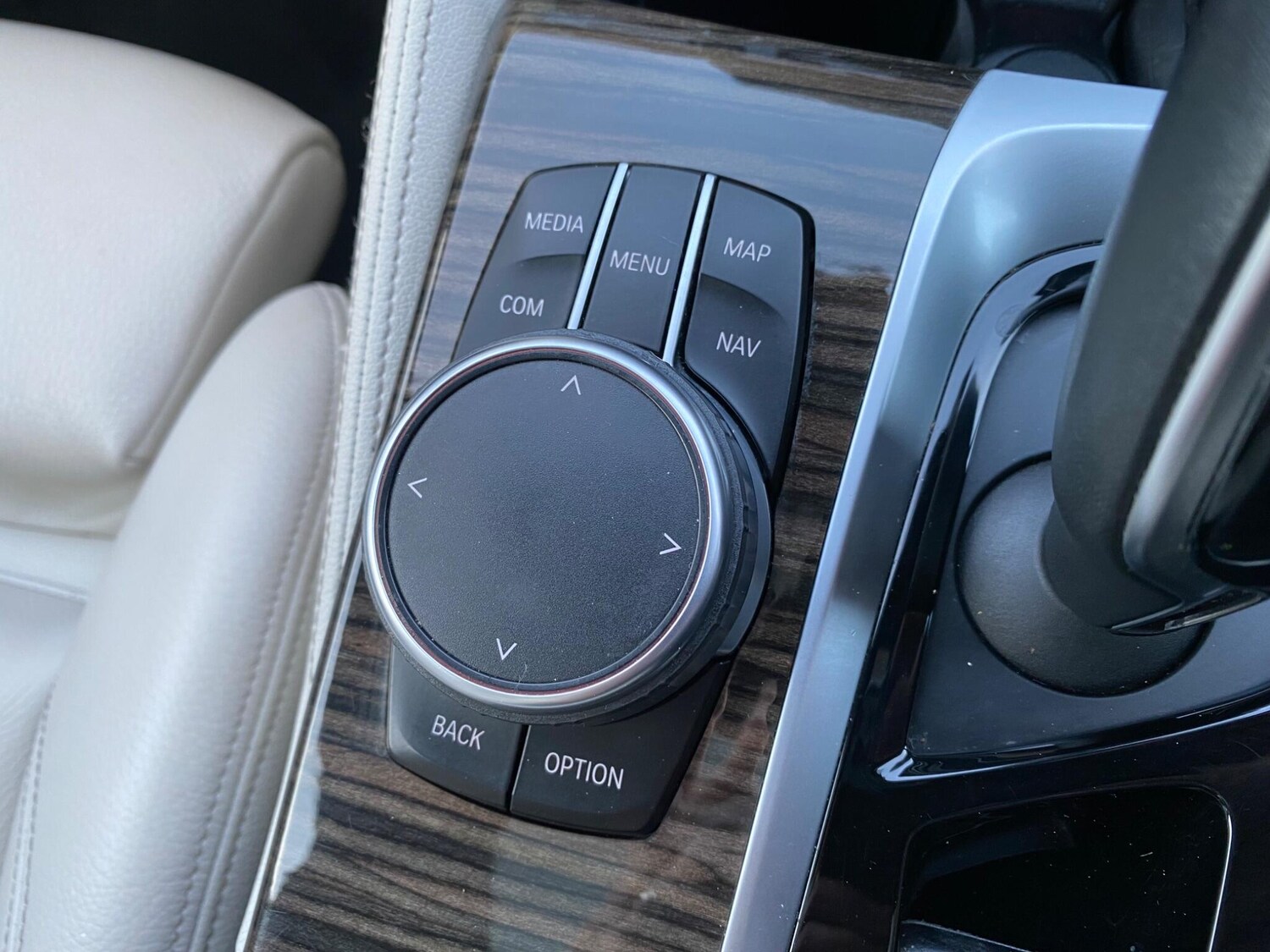 Used BMW 5 Series 2017 for sale - 77574109: Photo 37