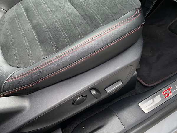 Used Ford Kuga 2022 for sale - 75669292: Photo 27