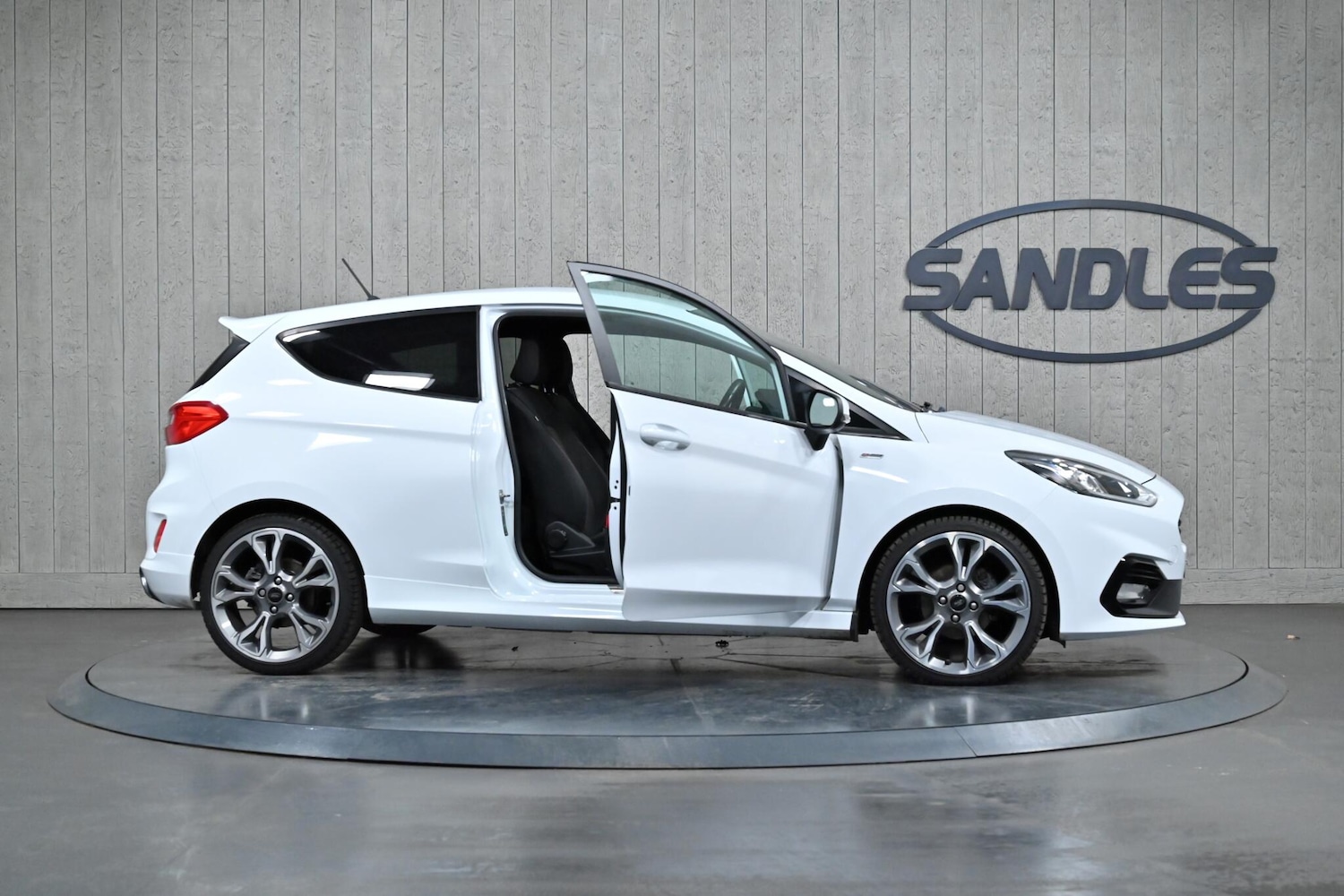 Used Ford Fiesta 2018 for sale - 76993283: Photo 11