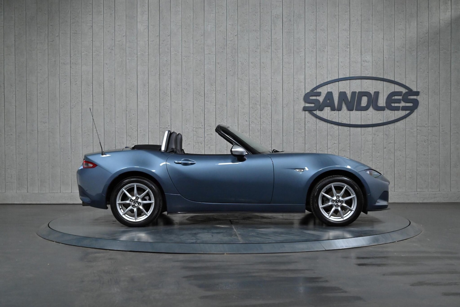 Used Mazda MX-5 2017 for sale - 76337047: Photo 3