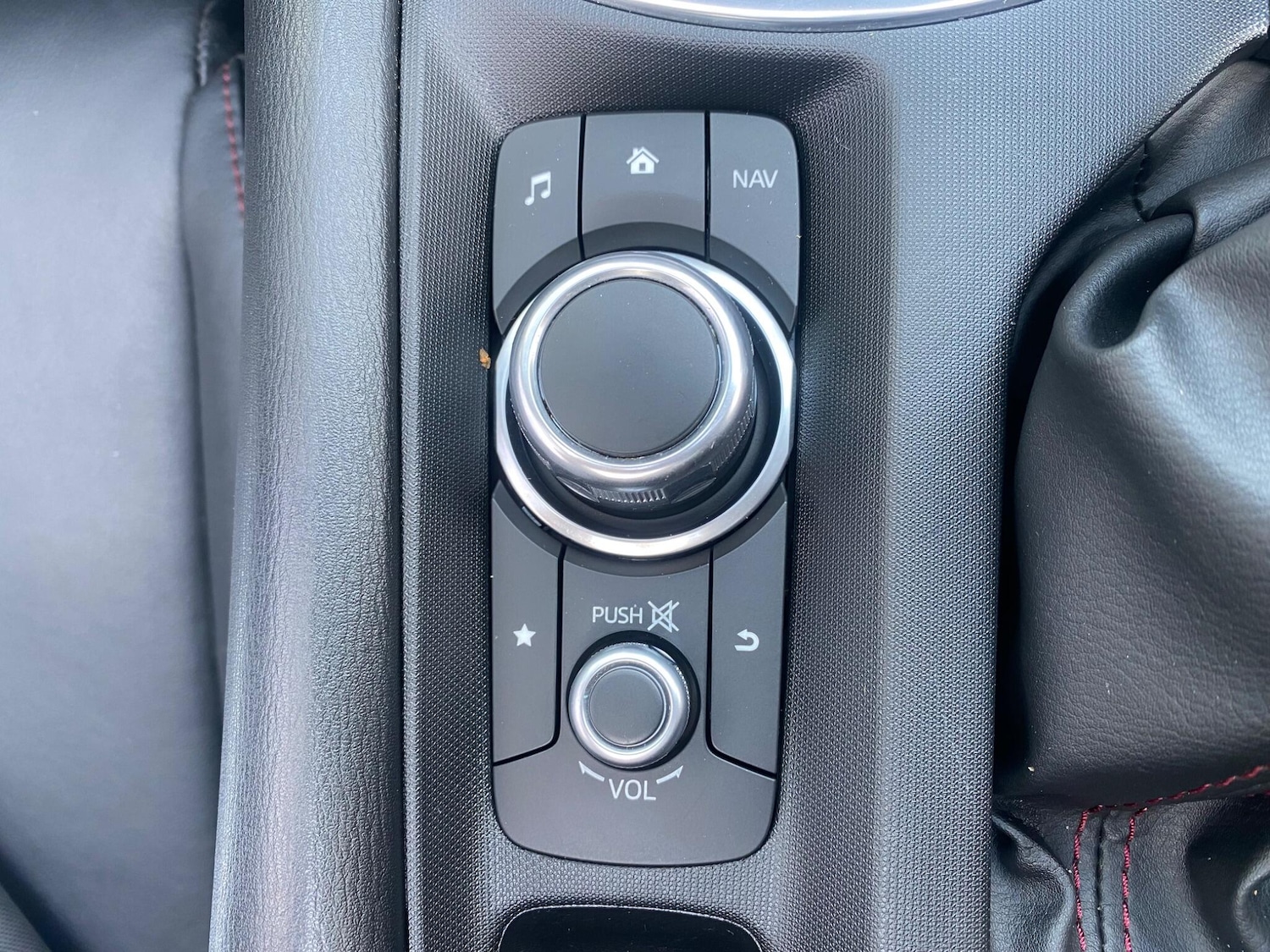 Used Mazda MX-5 2017 for sale - 76337047: Photo 37