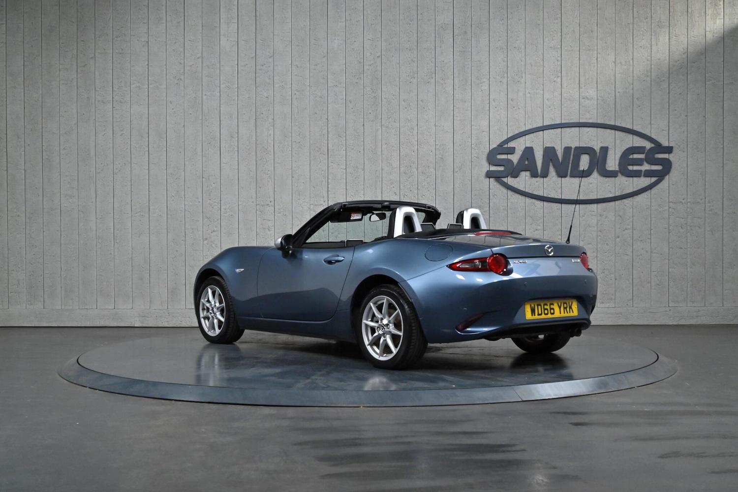 Used Mazda MX-5 2017 for sale - 76337047: Photo 4
