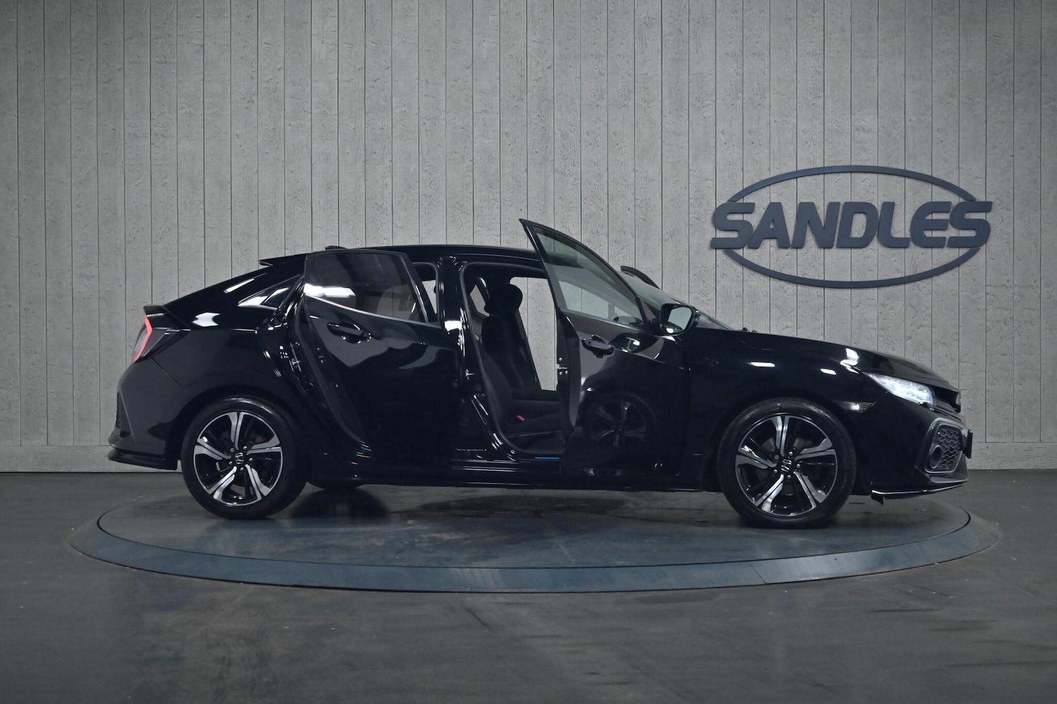 Used Honda Civic 2017 for sale - 76283064: Photo 10