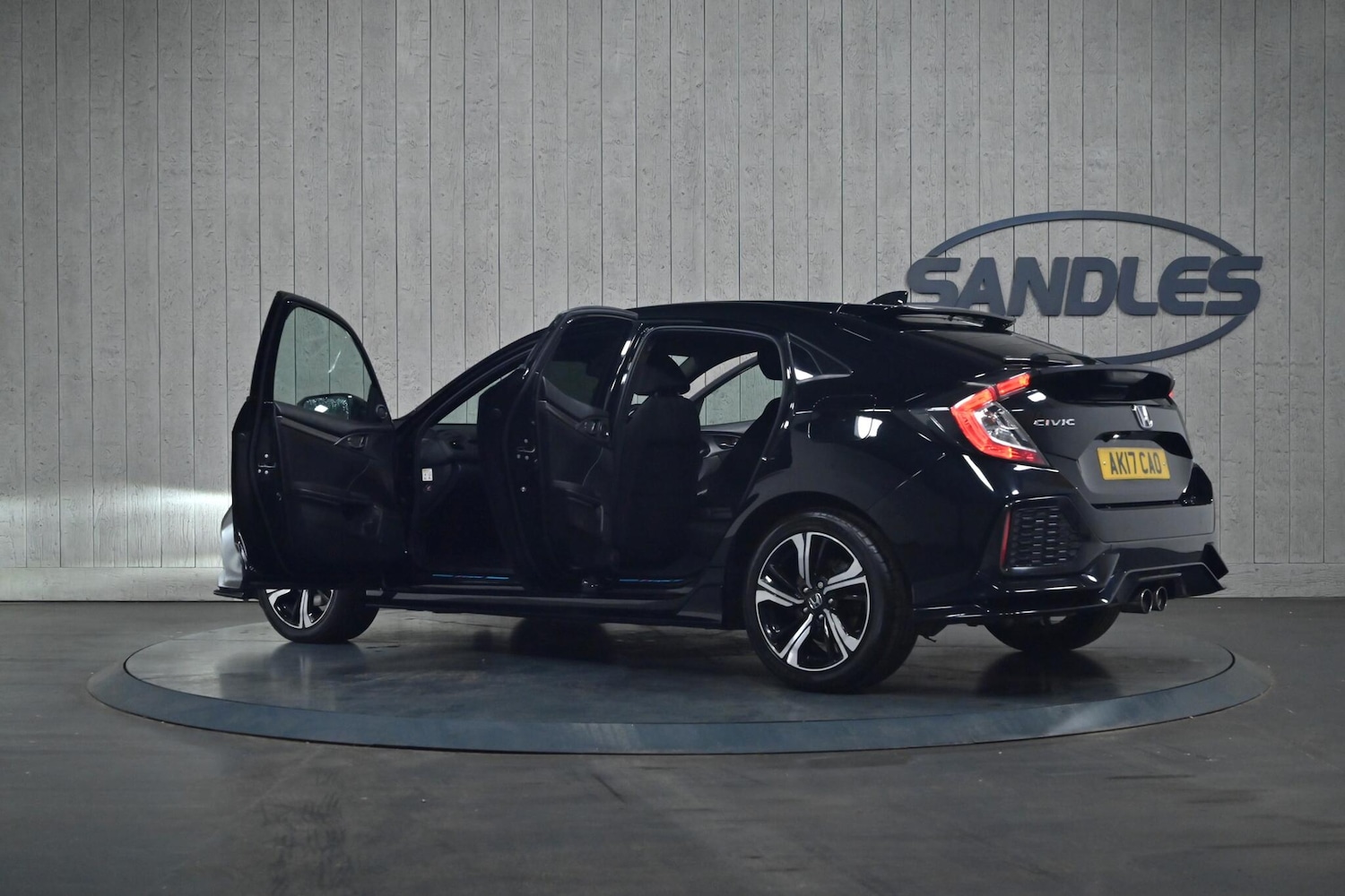 Used Honda Civic 2017 for sale - 76283064: Photo 11