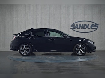 Used Honda Civic 2017 for sale - 76283064: Photo