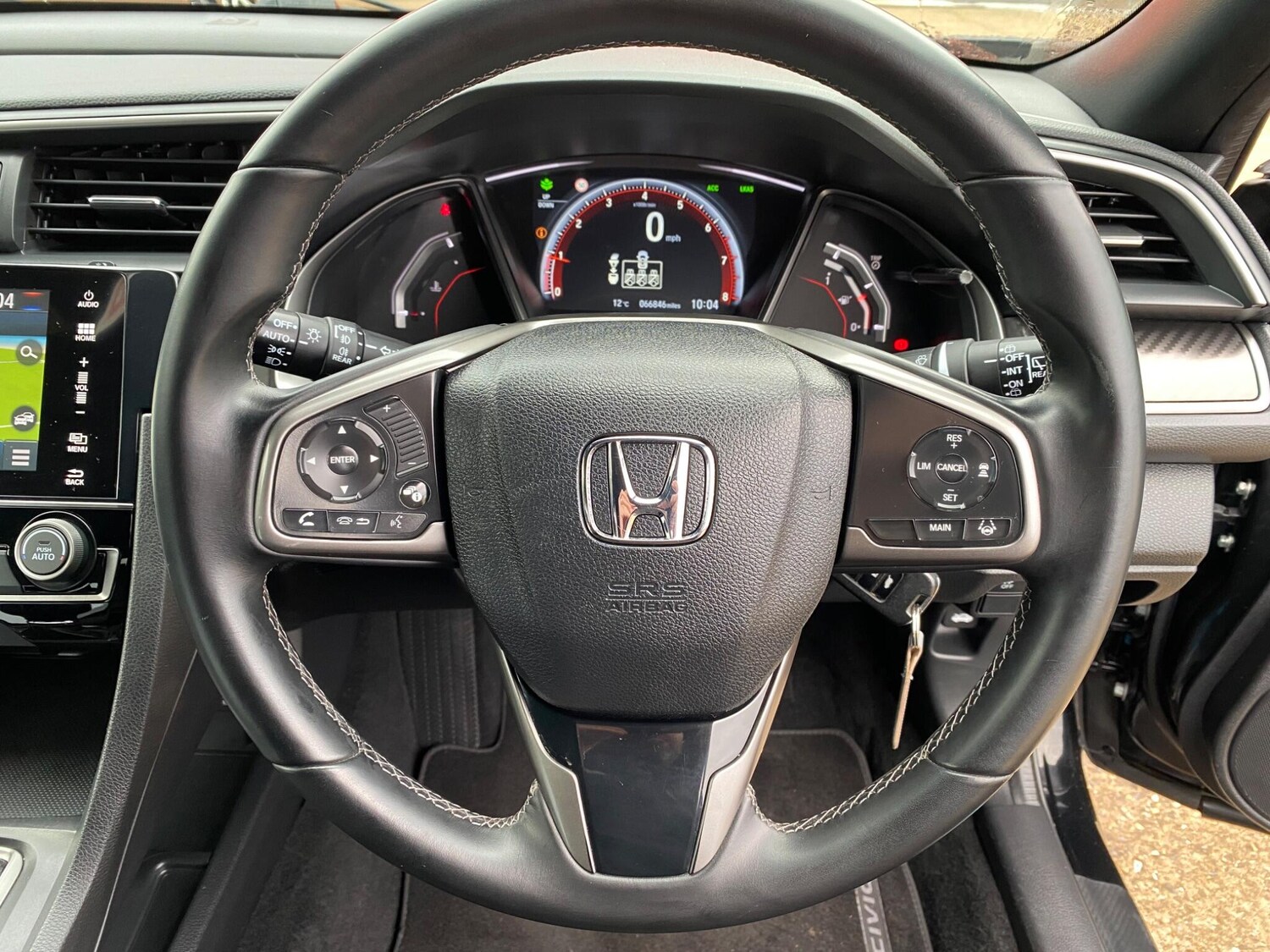 Used Honda Civic 2017 for sale - 76283064: Photo 41