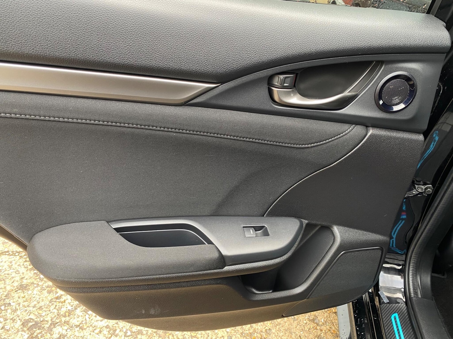 Used Honda Civic 2017 for sale - 76283064: Photo 49