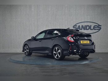 Used Honda Civic 2017 for sale - 76283064: Photo