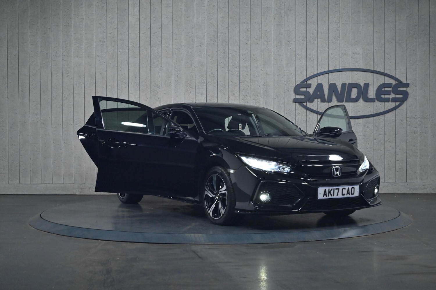 Used Honda Civic 2017 for sale - 76283064: Photo 8