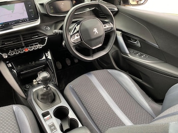 Used Peugeot 2008 2020 for sale - 77723925: Photo