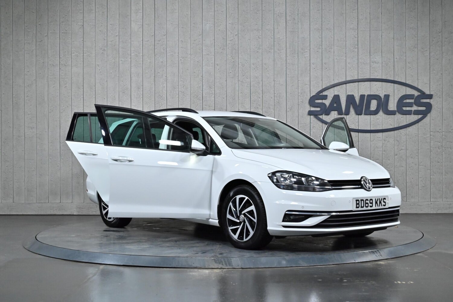 Used Volkswagen Golf 2019 for sale - 77440557: Photo 10