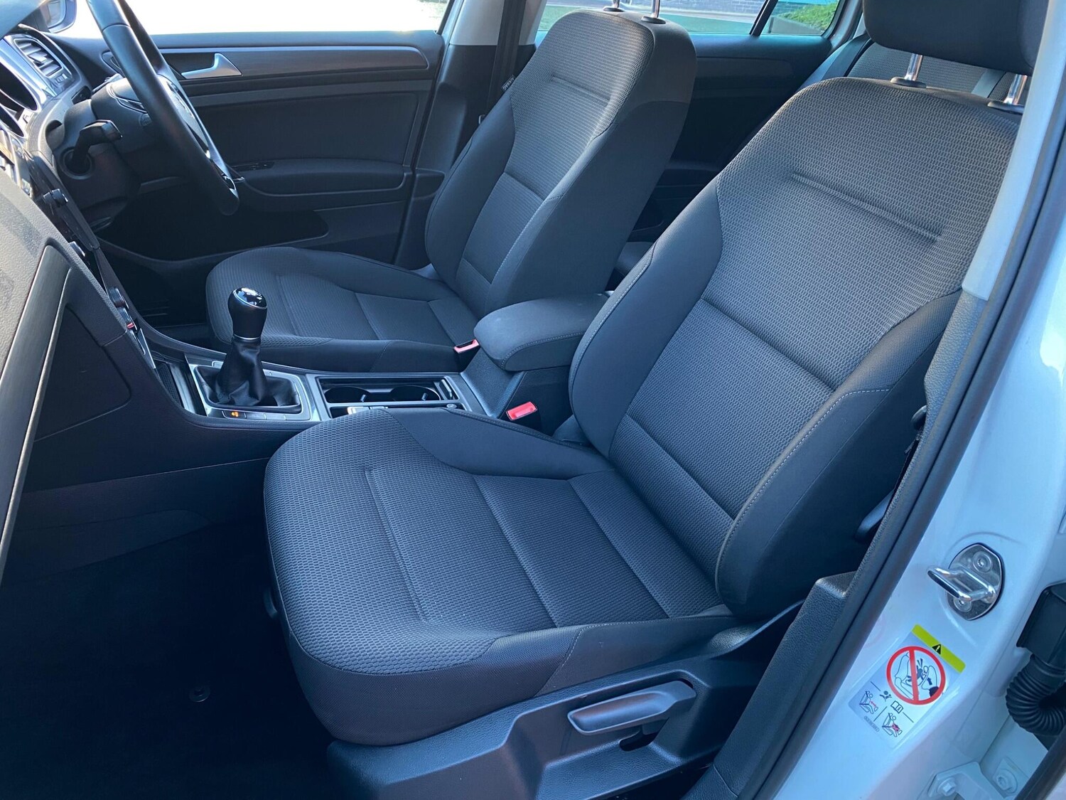 Used Volkswagen Golf 2019 for sale - 77440557: Photo 25