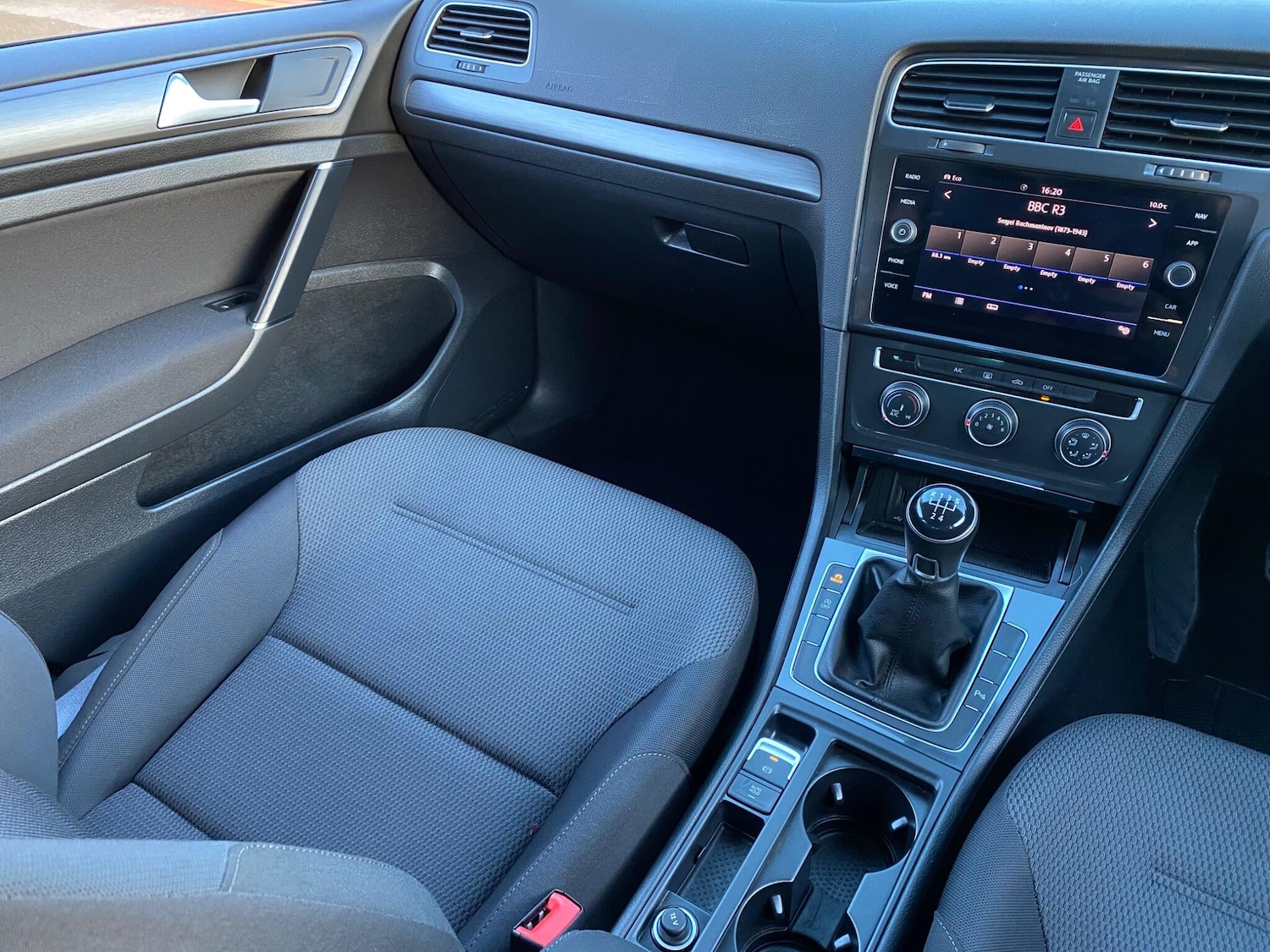 Used Volkswagen Golf 2019 for sale - 77440557: Photo 29