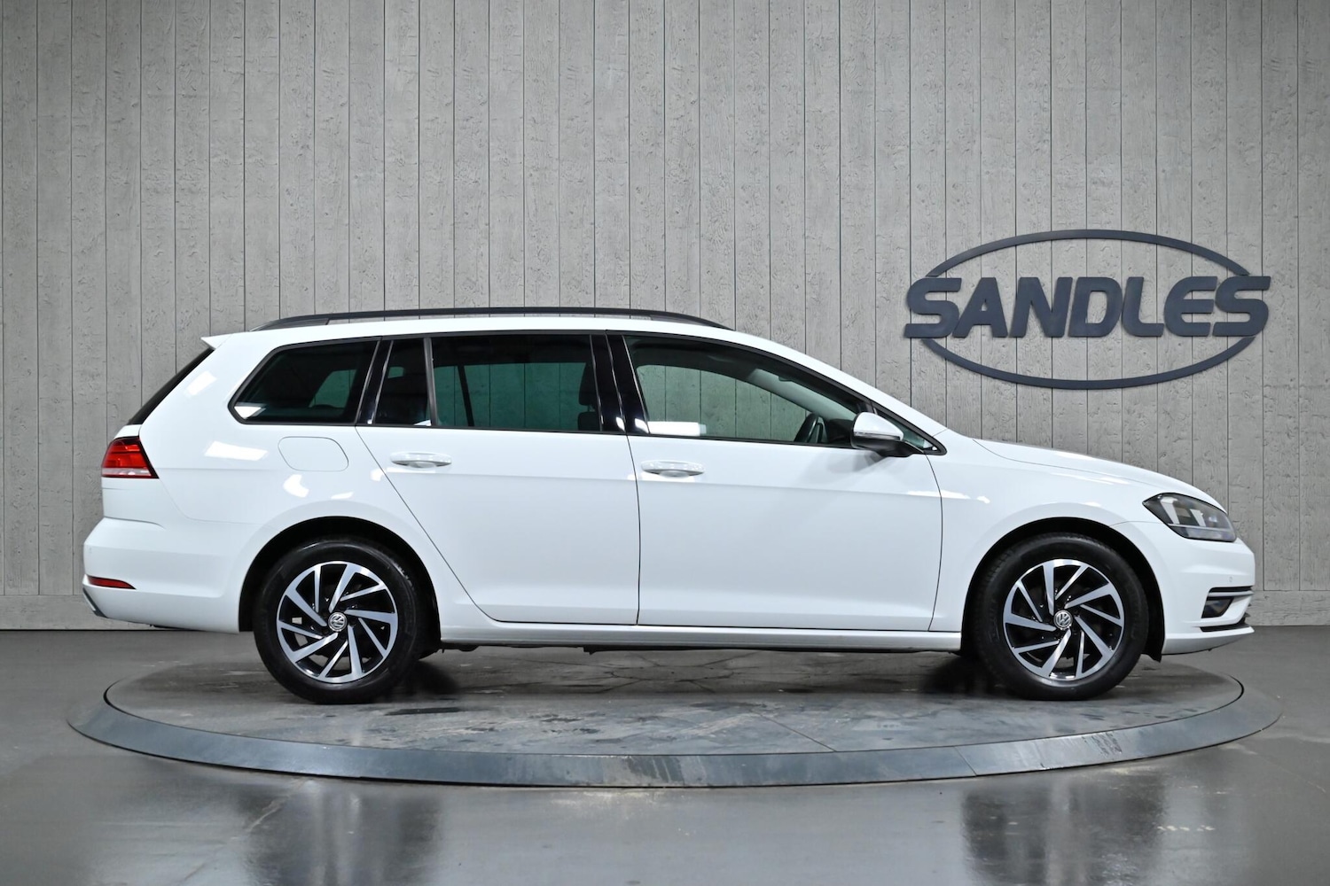 Used Volkswagen Golf 2019 for sale - 77440557: Photo 5