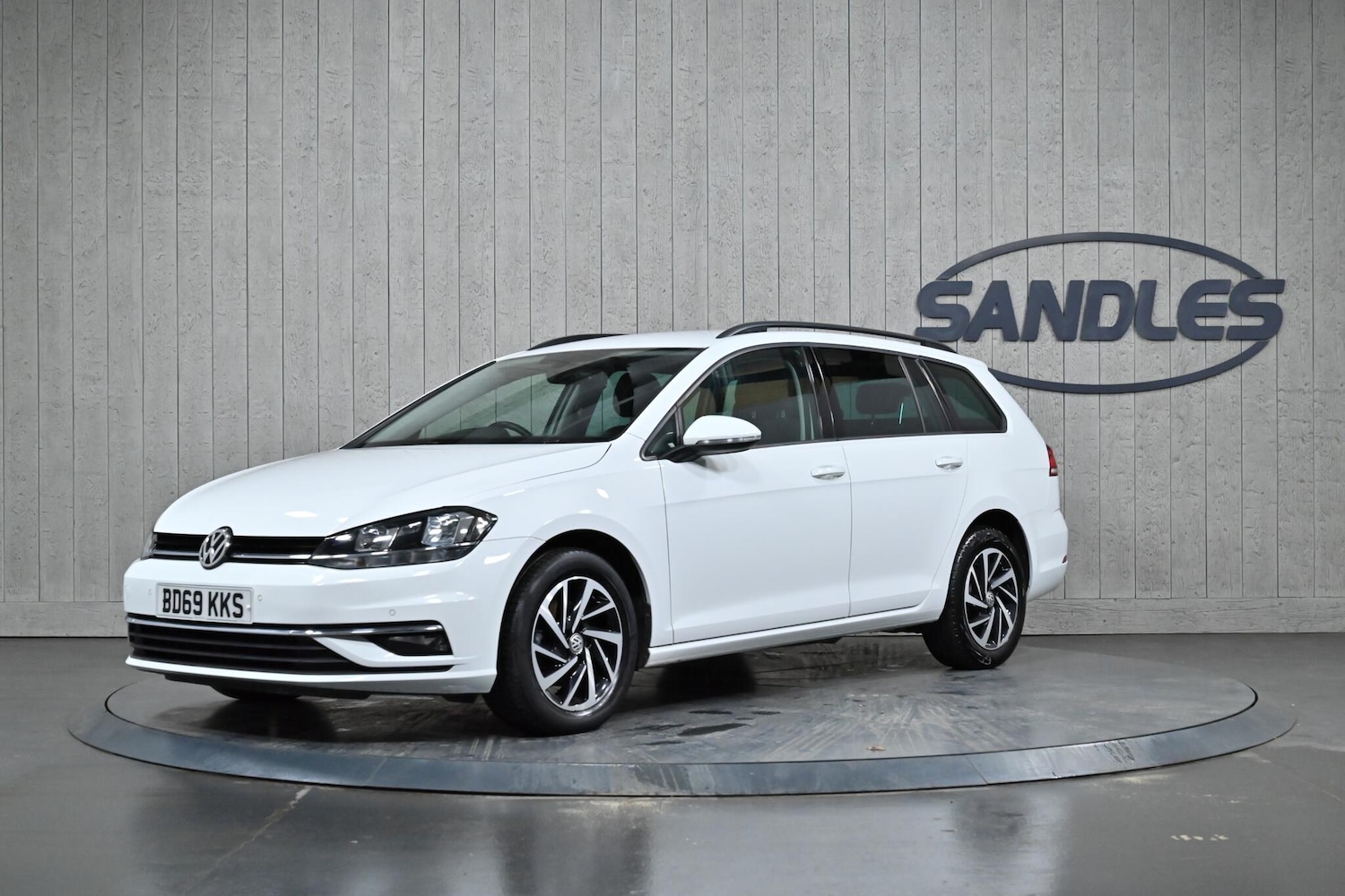 Used Volkswagen Golf 2019 for sale - 77440557: Photo 8
