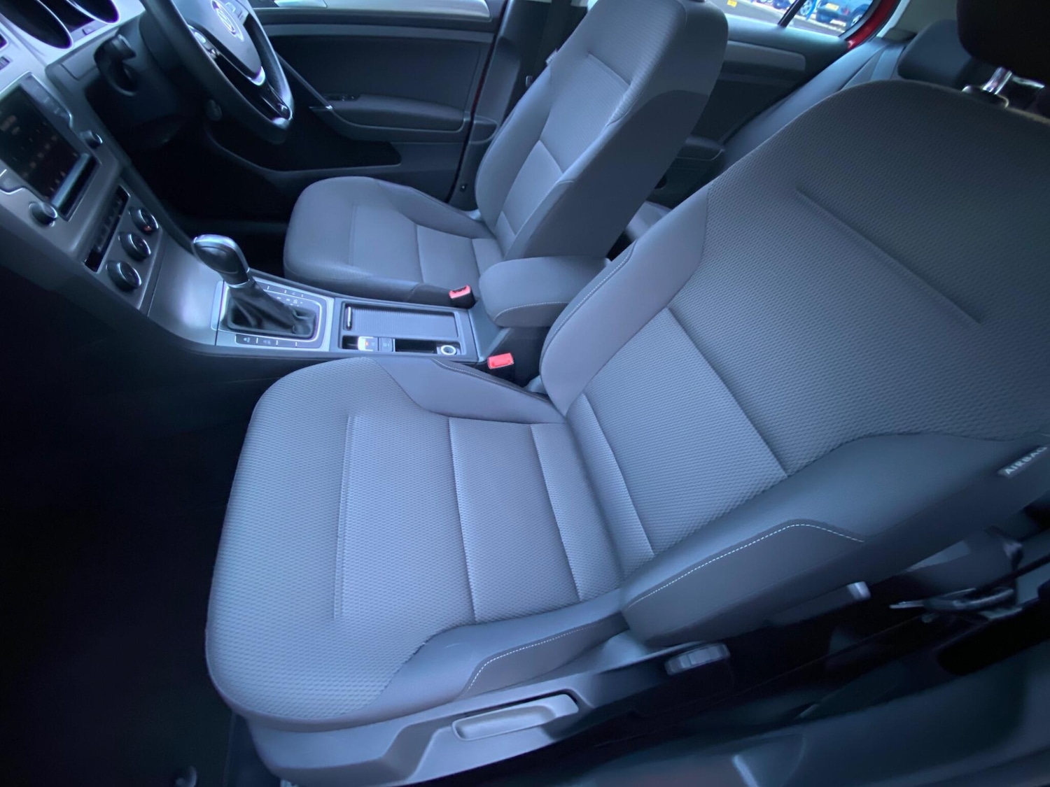 Used Volkswagen Golf 2016 for sale - 76325929: Photo 30