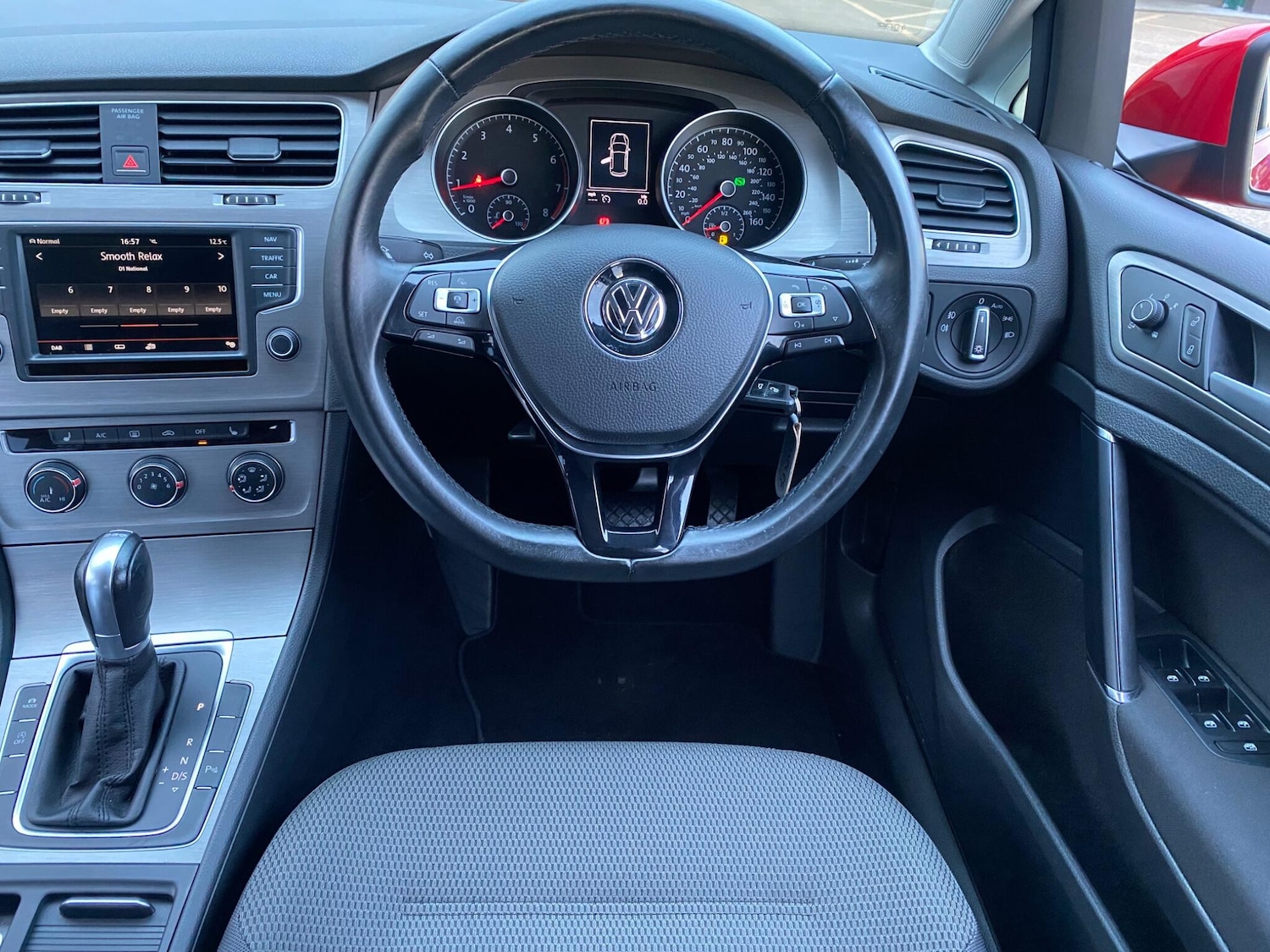 Used Volkswagen Golf 2016 for sale - 76325929: Photo 33