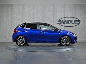 Used Hyundai i20 2022 for sale - 76990530: Photo