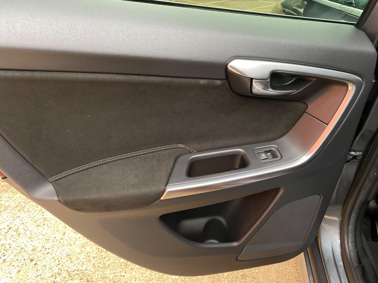 Used Volvo XC60 2016 for sale - 75978192: Photo 46