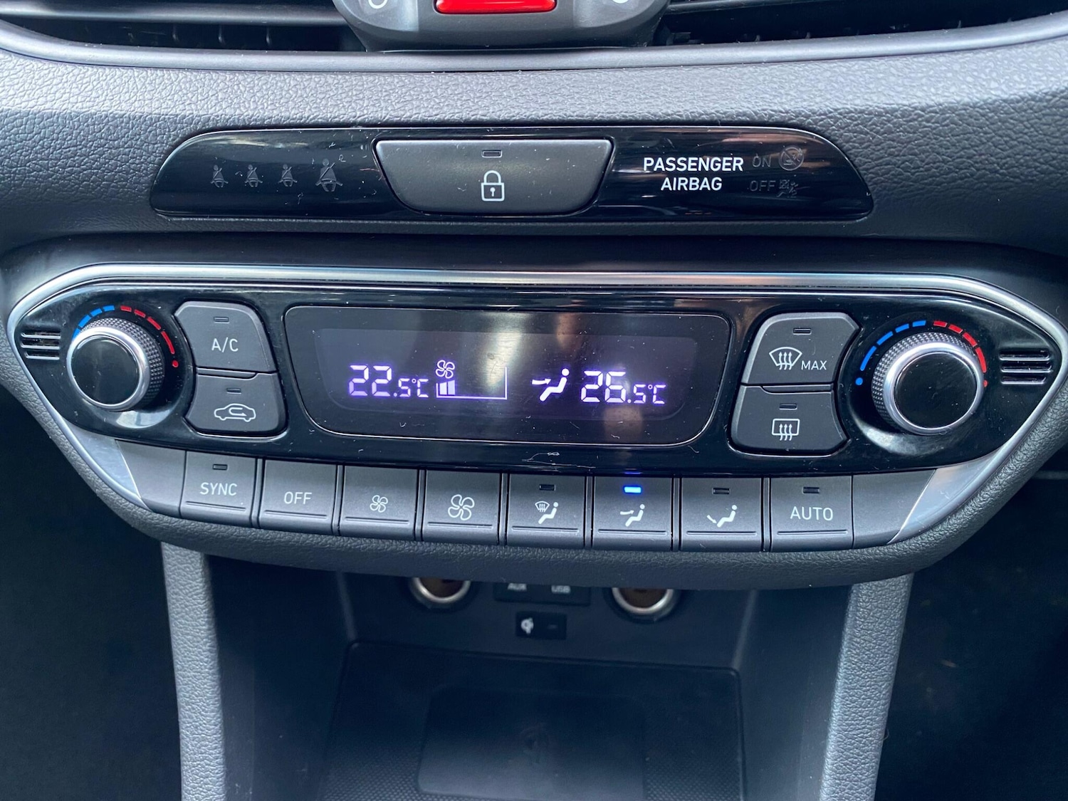 Used Hyundai i30 2018 for sale - 77386790: Photo 35