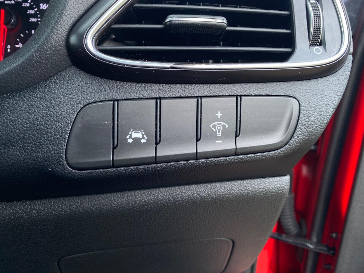 Used Hyundai i30 2018 for sale - 77386790: Photo 46