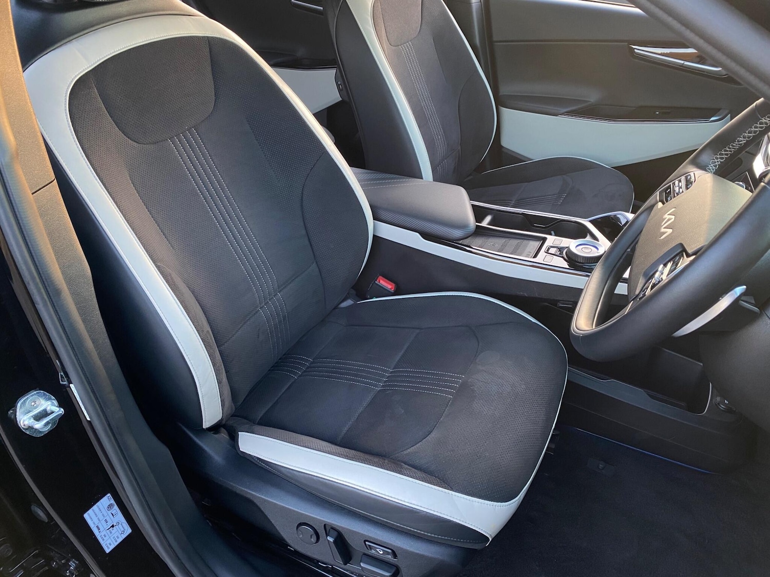 Used Kia EV6 2022 for sale - 76850242: Photo 24