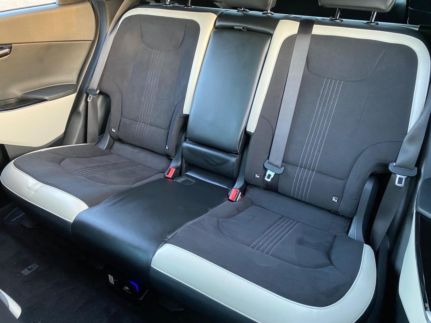 Used Kia EV6 2022 for sale - 76850242: Photo 25